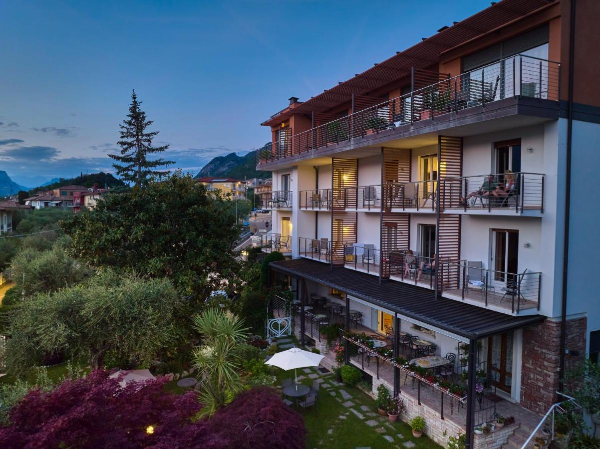 Eco Hotel Ariston マルチェージネ エクステリア 写真